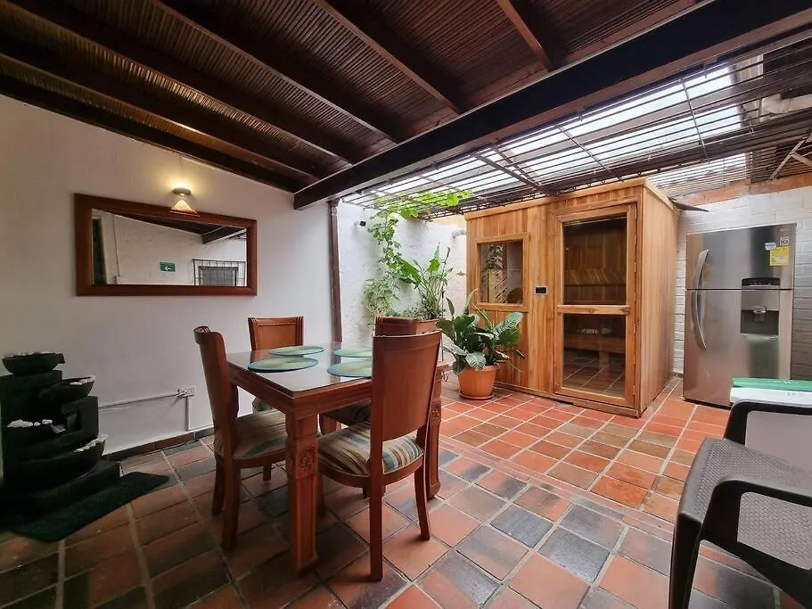 Casa De Las Palmas Medellin Apartment